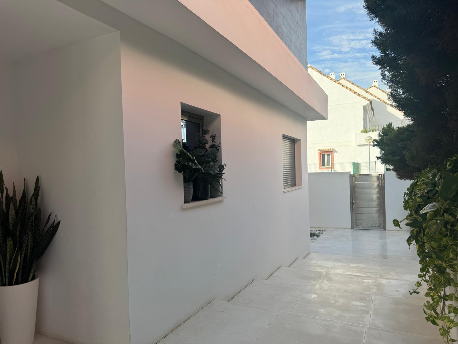 Chalet de lujo con Ascensor, Piscina y Jacuzzi Exterior en Pau 5 – Campo de Golf Alicante