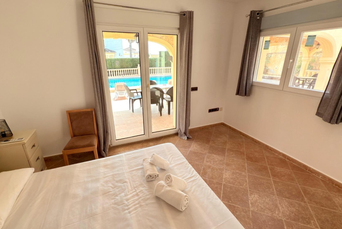 Exclusive Mediterranean villa in Calpe with large pool and panoramic views