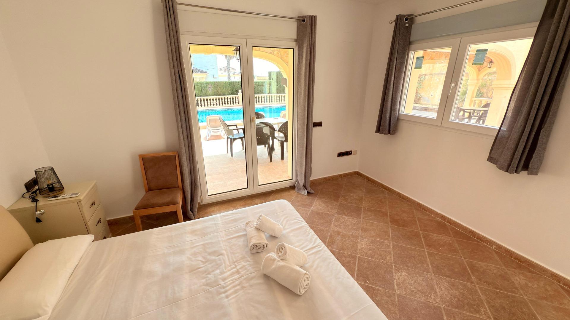 6-38-9 Exclusive Mediterranean villa in Calpe with large pool and panoramic views