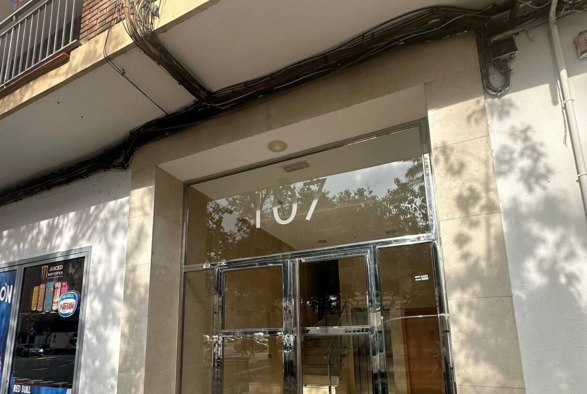 Commercial Premises for Sale in One of the Best Areas of Valencia