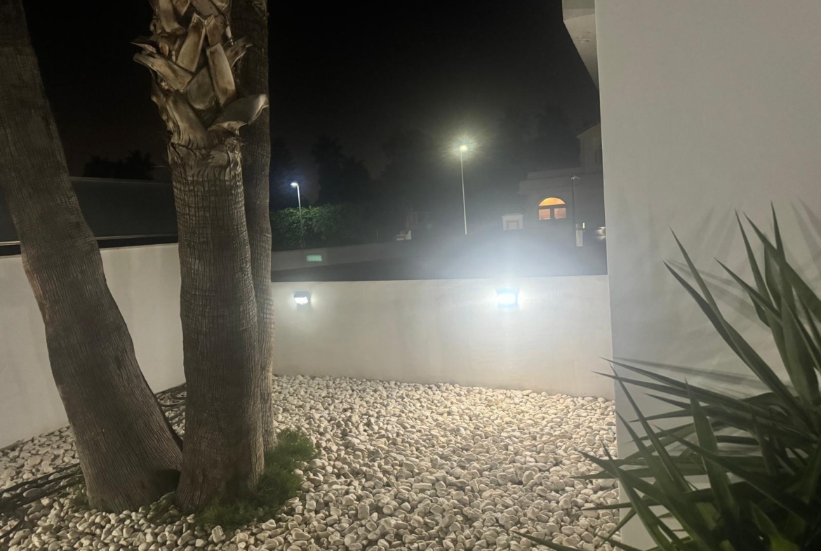 Chalet de lujo con Ascensor, Piscina y Jacuzzi Exterior en Pau 5 – Campo de Golf Alicante