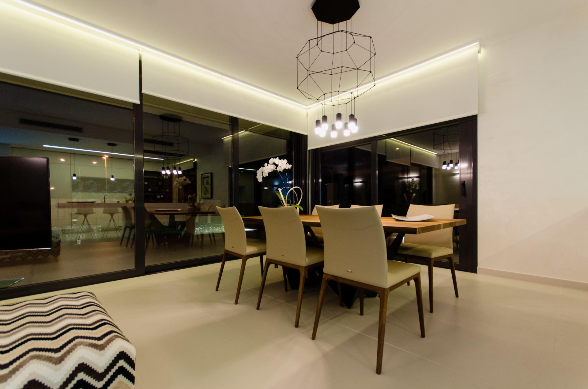 NIEUW GEBOUW IN ORIHUELA COSTA. 4 BEDROOMS. EEN KORTE WANDELING NAAR HET STRAND OP SLECHTS 350 METER AFSTAND.