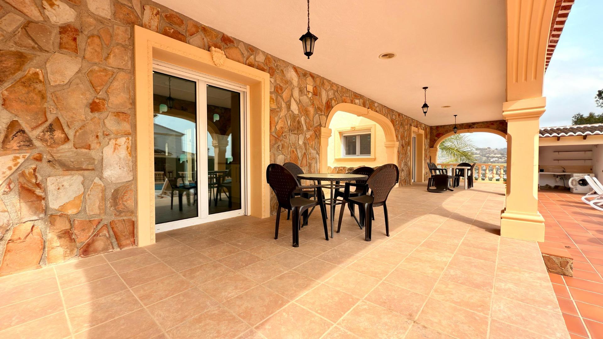 6-46-6 Exclusive Mediterranean villa in Calpe with large pool and panoramic views