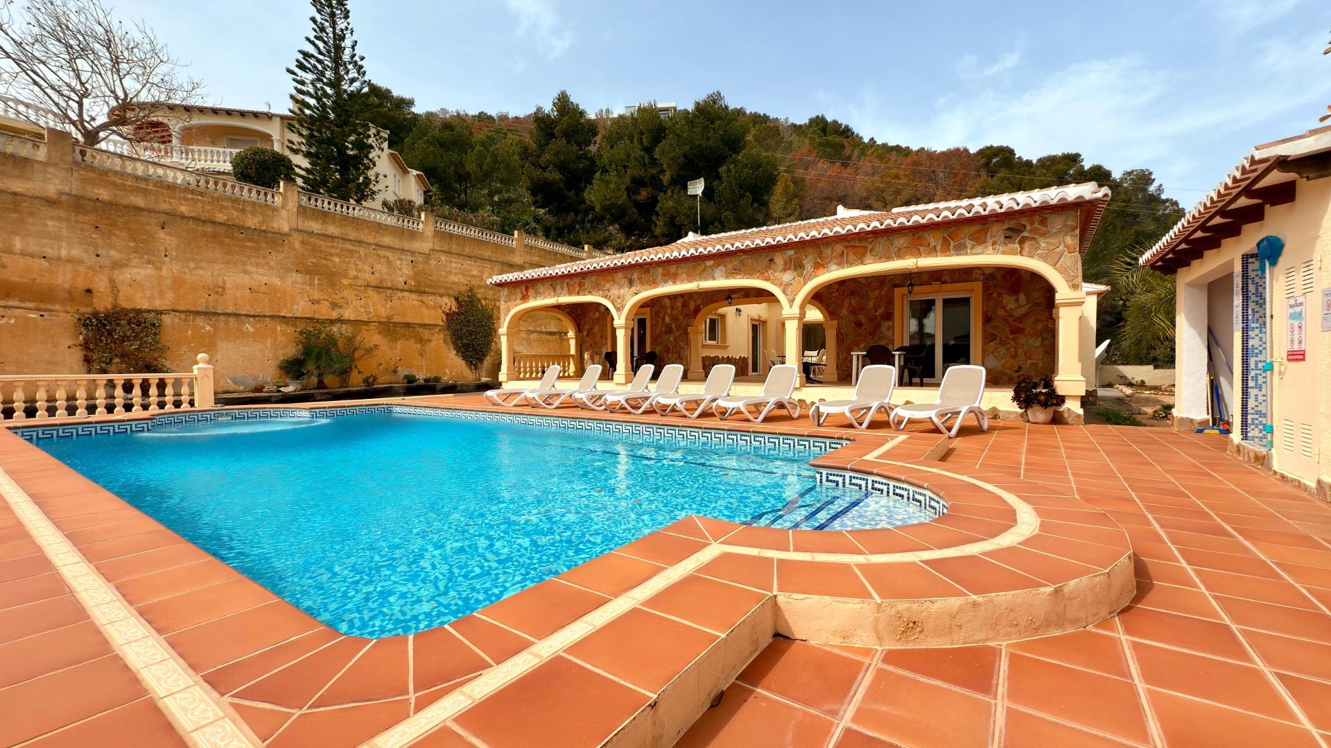 6-48-5 Exclusive Mediterranean villa in Calpe with large pool and panoramic views