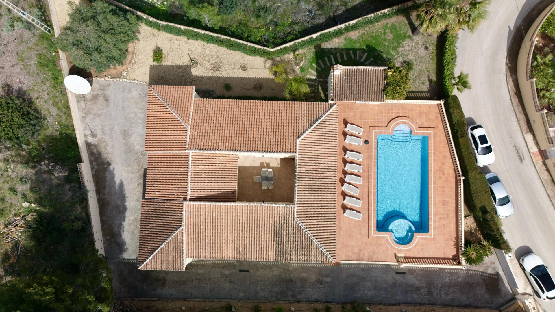 6-5-35 Exclusive Mediterranean villa in Calpe with large pool and panoramic views