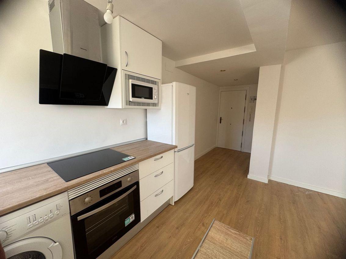 6-5-47 FULLY RENOVATED AND VERY BRIGHT APARTMENT FOR SALE IN BARRIO DEL PILAR, MADRID