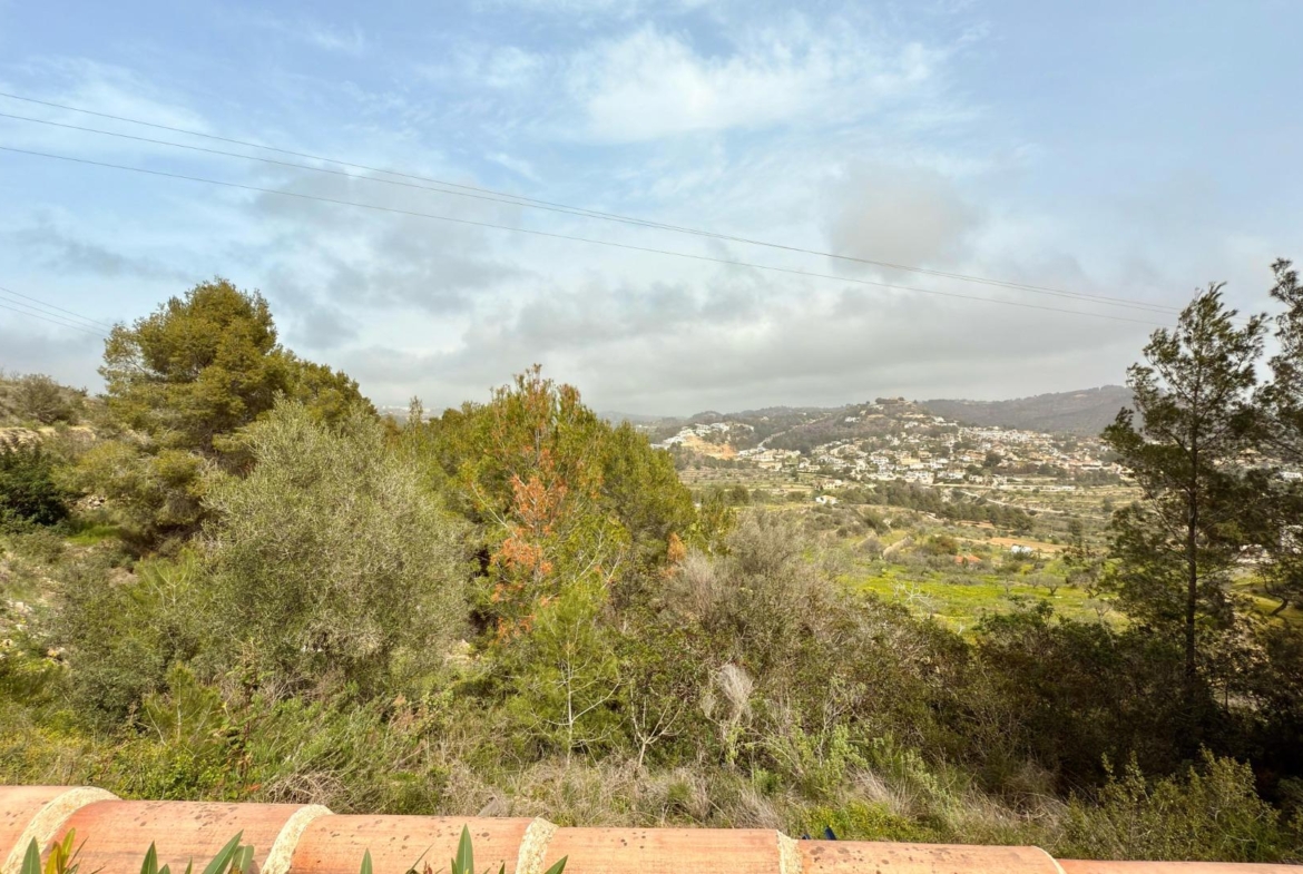 Exclusive Mediterranean villa in Calpe with large pool and panoramic views