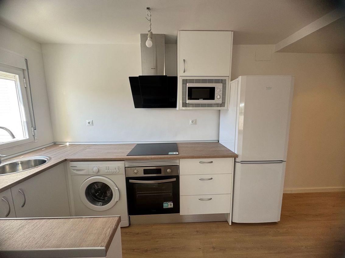 6-6-47 FULLY RENOVATED AND VERY BRIGHT APARTMENT FOR SALE IN BARRIO DEL PILAR, MADRID