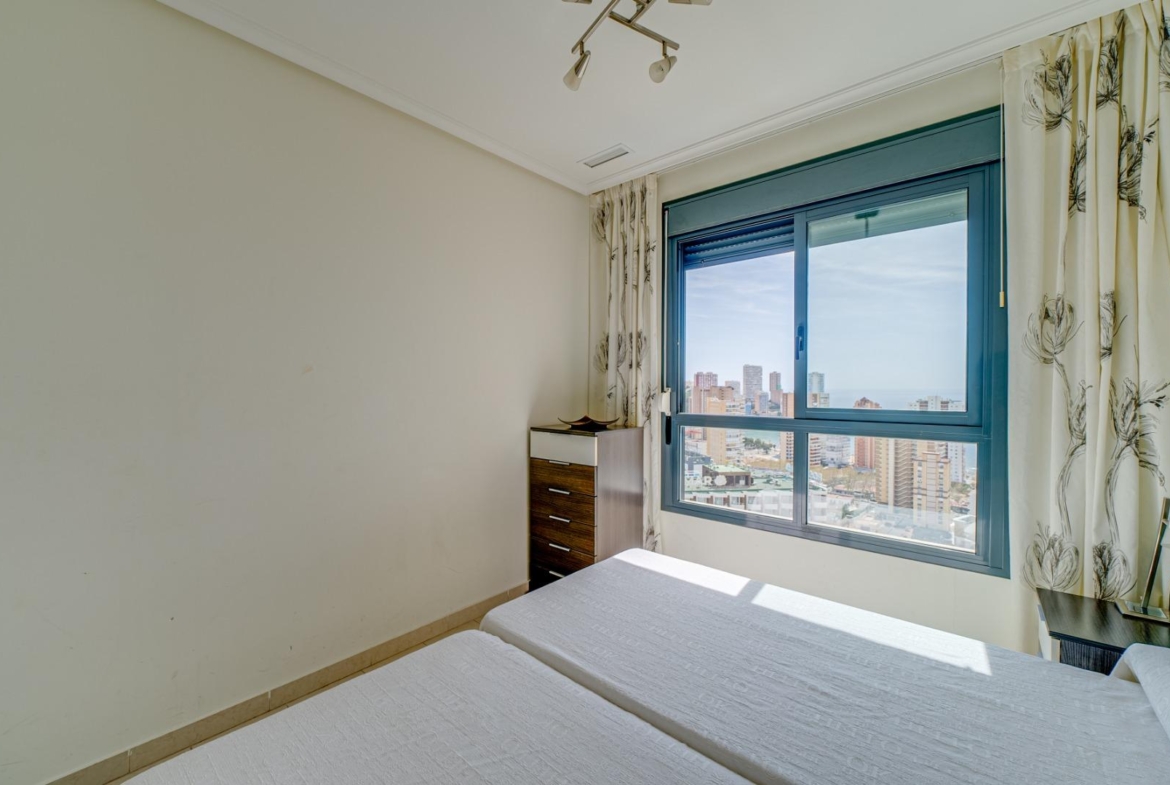Licht appartement met prachtig uitzicht op zee