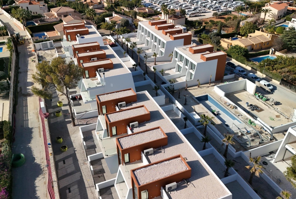 Newly built semi-detached single-family homes