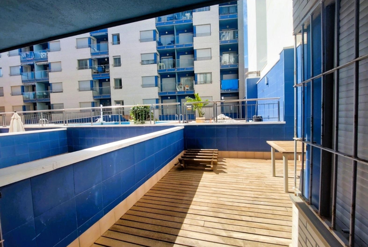 Frontlinie, uniek vlak met 2 garages