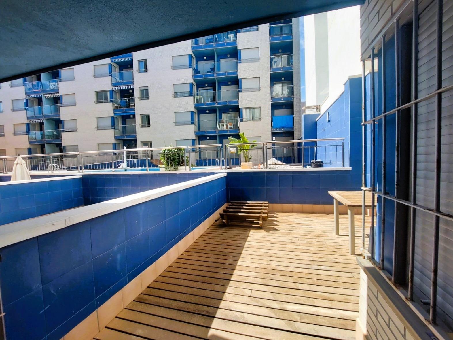 Frontlinie, uniek vlak met 2 garages