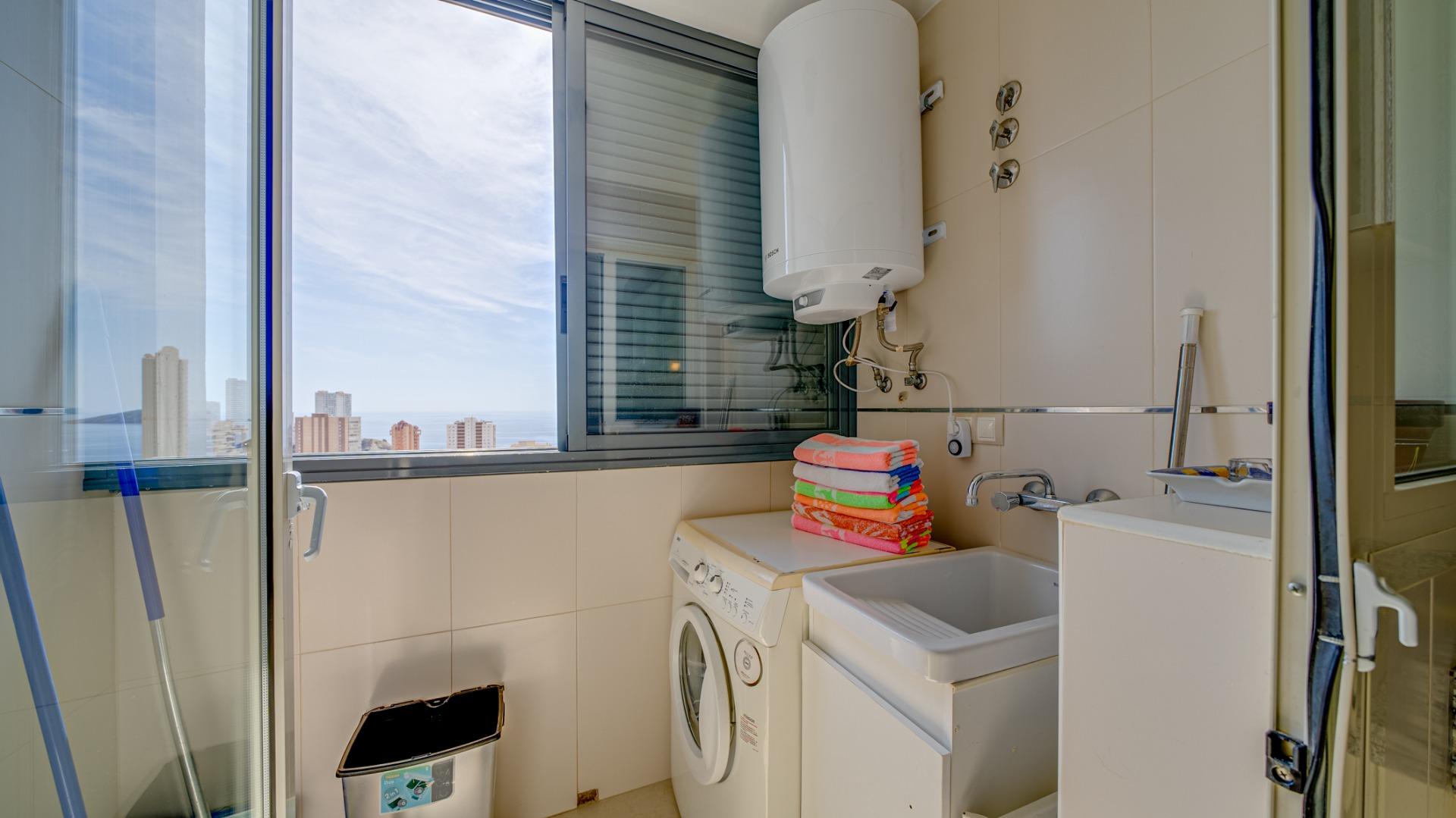 Licht appartement met prachtig uitzicht op zee