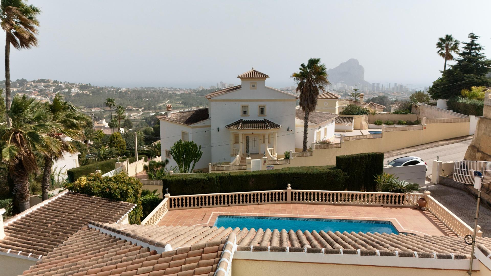 6-8-35 Exclusive Mediterranean villa in Calpe with large pool and panoramic views