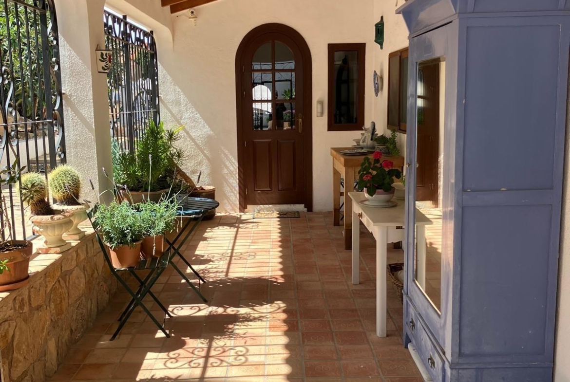 Villa in Albir