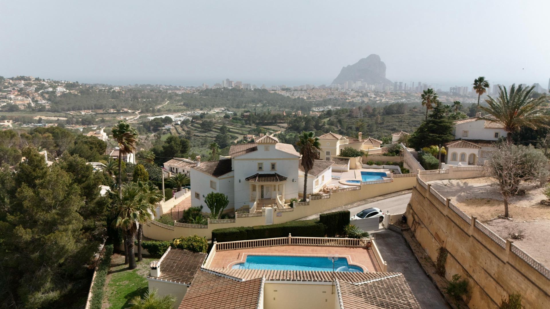 6-9-34 Exclusive Mediterranean villa in Calpe with large pool and panoramic views