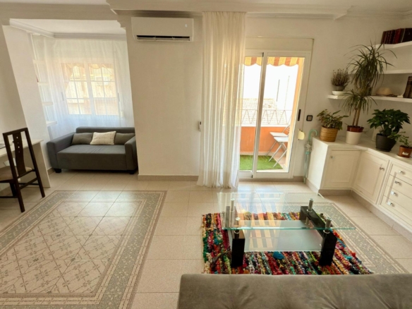 GREAT OPTION – well-maintained apartment in Alicante