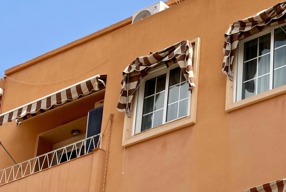 GREAT OPTION – well-maintained apartment in Alicante