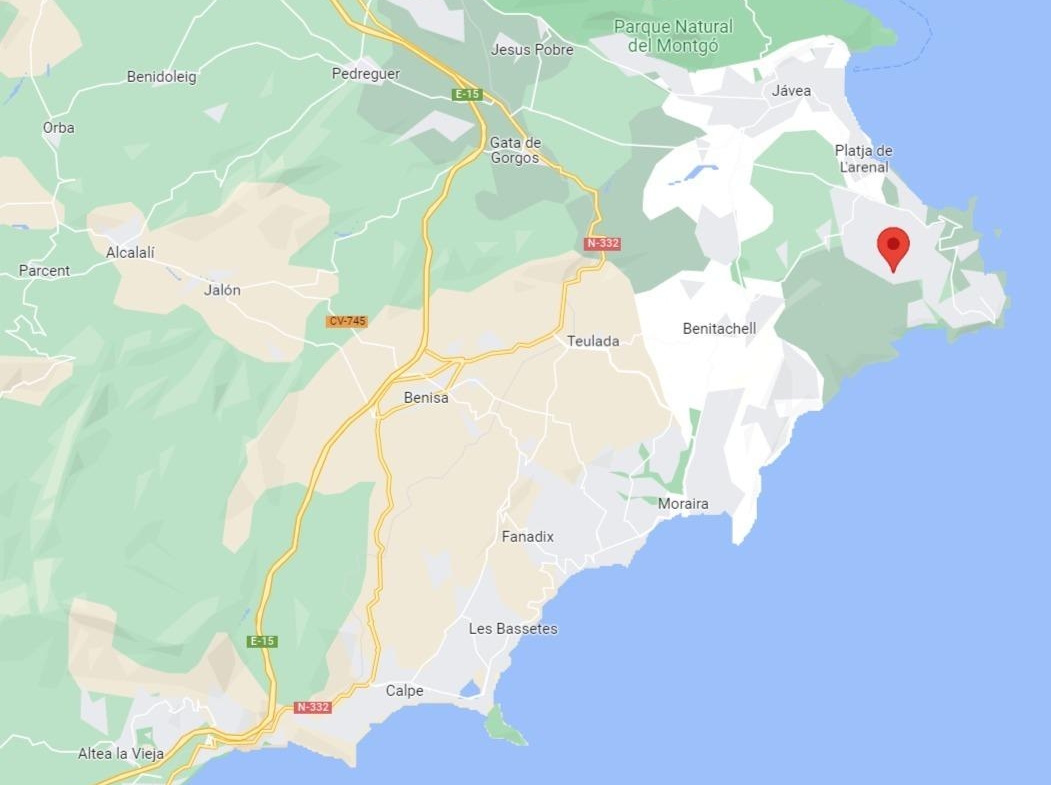 Magnificent plot with sea views in Javea