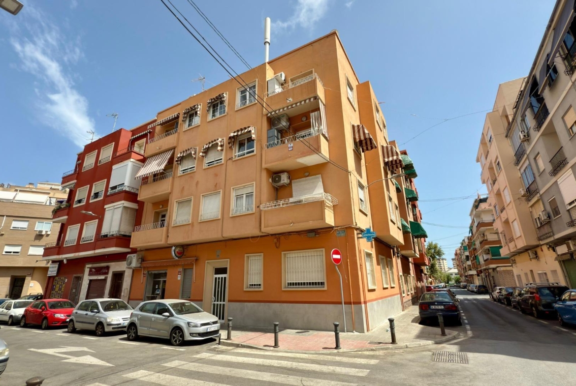 GREAT OPTION – well-maintained apartment in Alicante