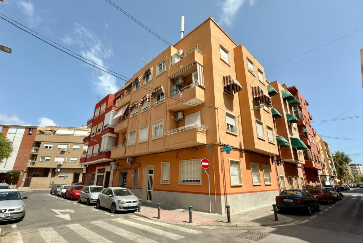 GREAT OPTION – well-maintained apartment in Alicante