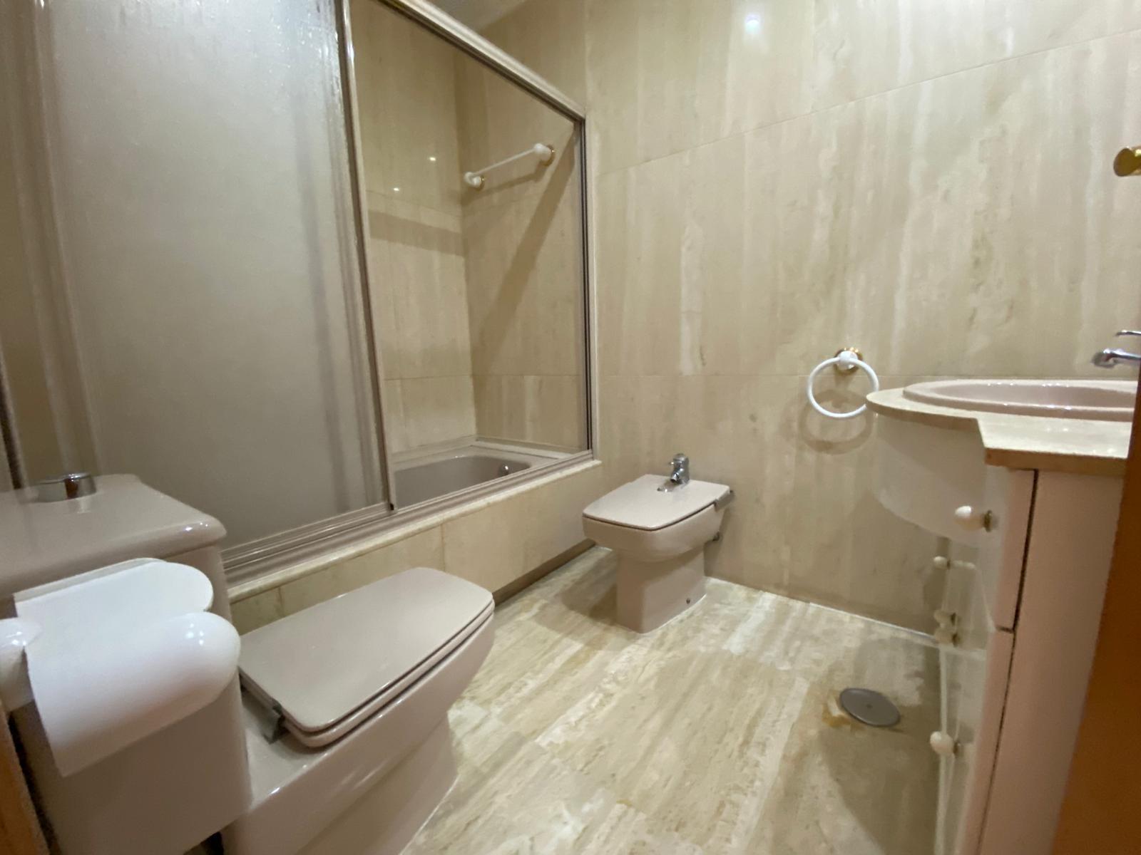 WITH SEA VIEWS apartment 4 bedrooms, 2 bathrooms, 2 terraces, and garage