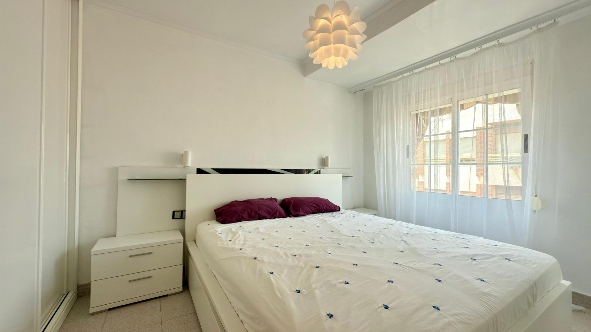 GREAT OPTION – well-maintained apartment in Alicante