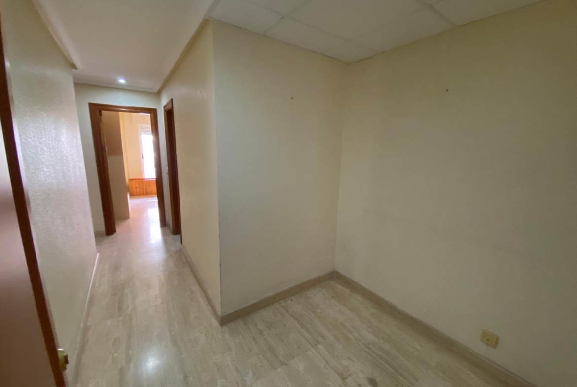 WITH SEA VIEWS apartment 4 bedrooms, 2 bathrooms, 2 terraces, and garage