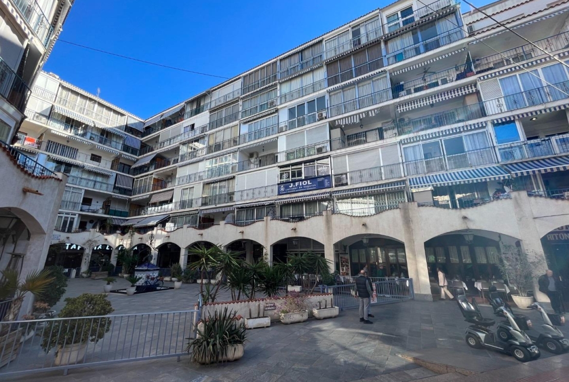 Renovated restaurant in the best area of Benidorm