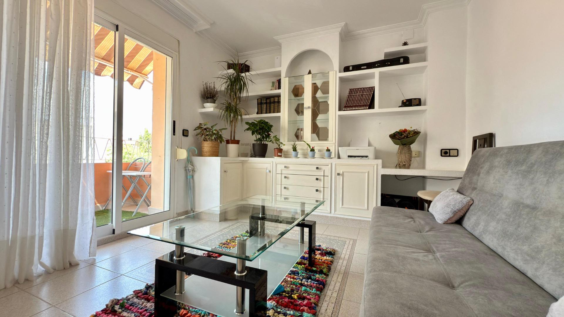 GREAT OPTION – well-maintained apartment in Alicante