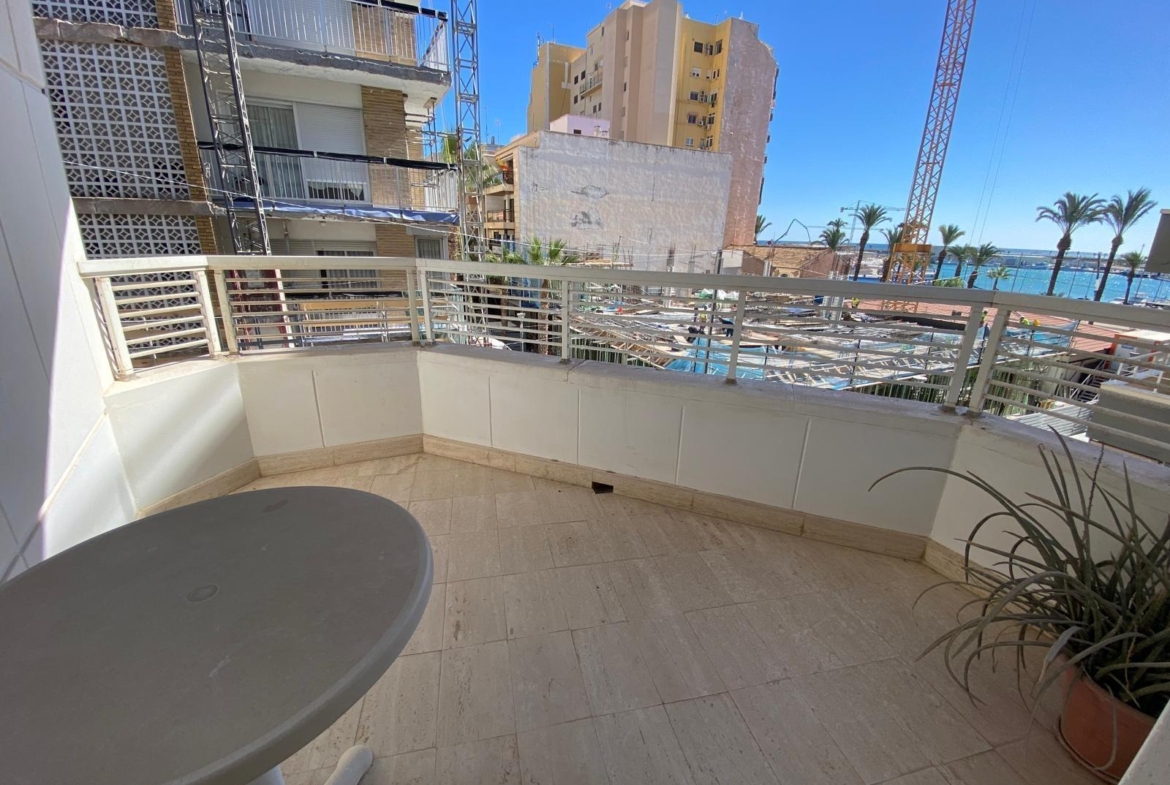 WITH SEA VIEWS apartment 4 bedrooms, 2 bathrooms, 2 terraces, and garage