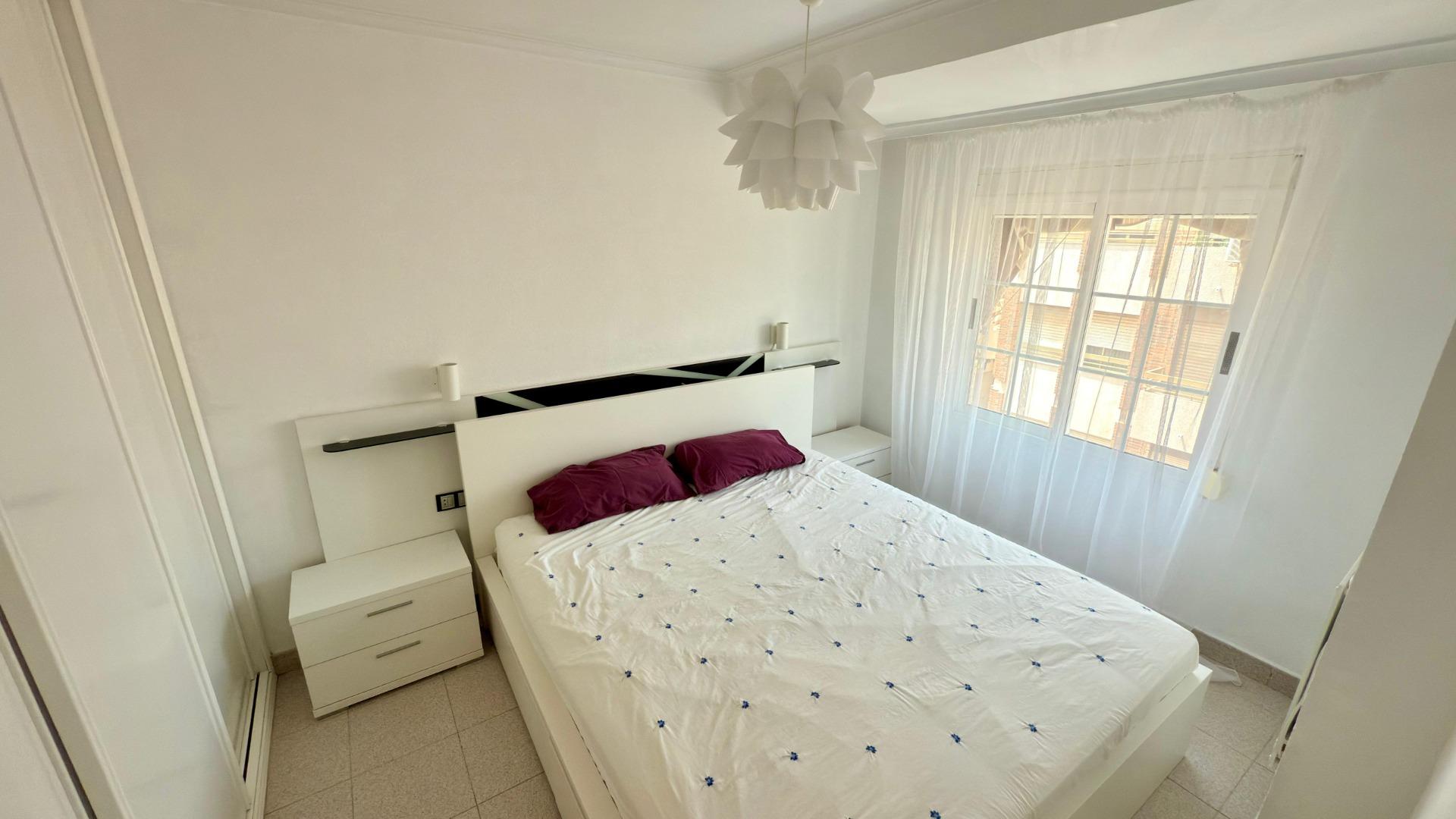 GREAT OPTION – well-maintained apartment in Alicante