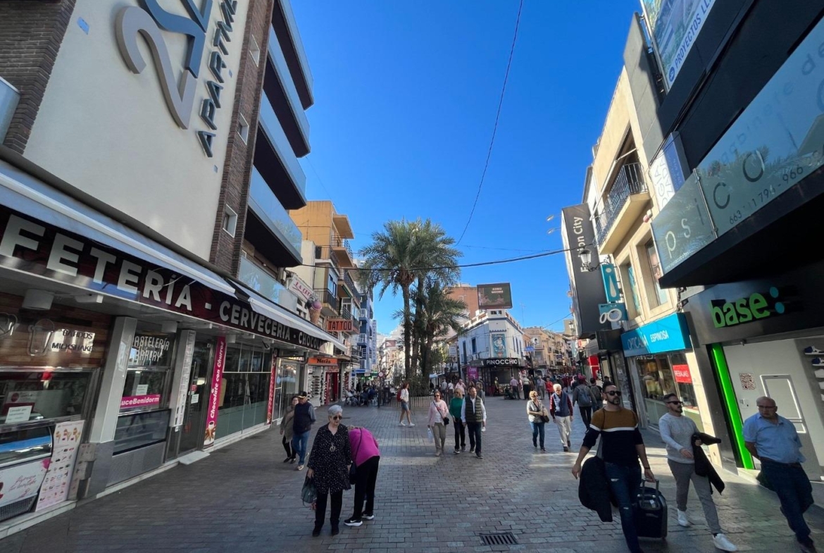 Renovated restaurant in the best area of Benidorm