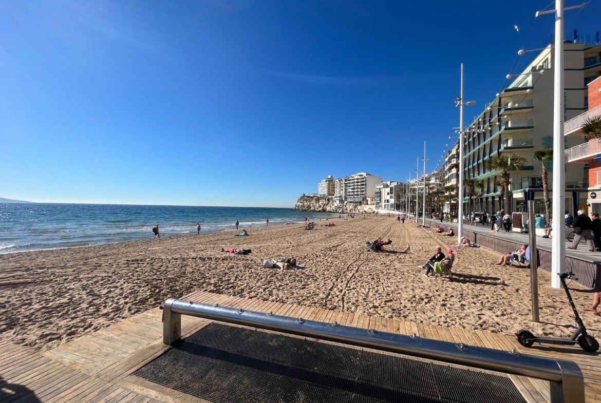 Renovated restaurant in the best area of Benidorm