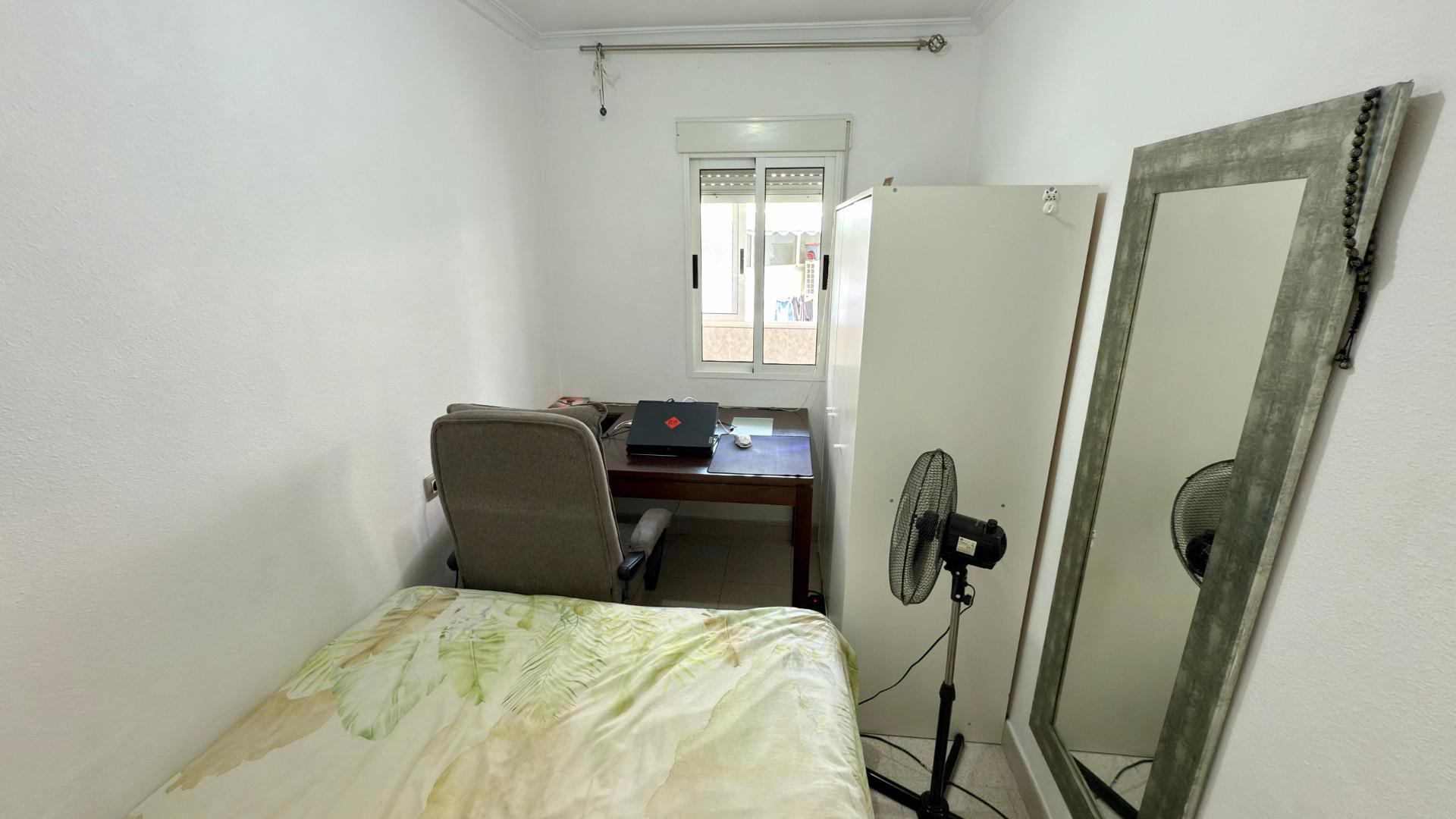 GREAT OPTION – well-maintained apartment in Alicante