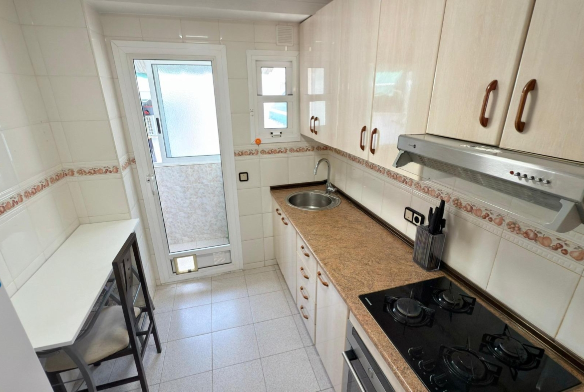 GREAT OPTION – well-maintained apartment in Alicante