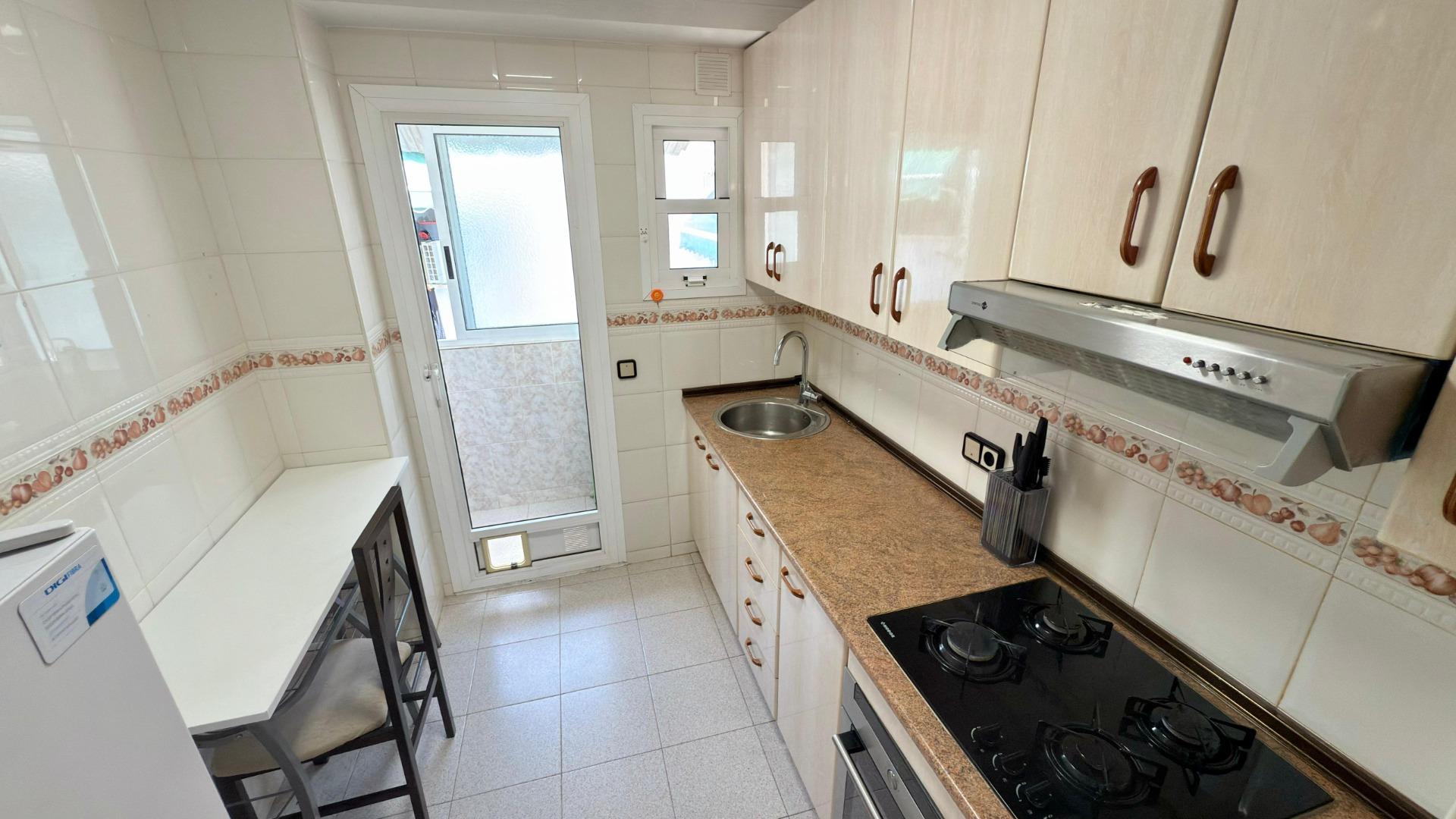 GREAT OPTION – well-maintained apartment in Alicante