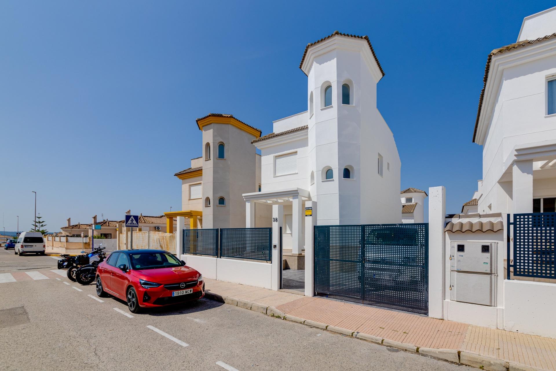 7-39-1 NEW BUILD RESIDENTIAL IN SAN FULGENCIO