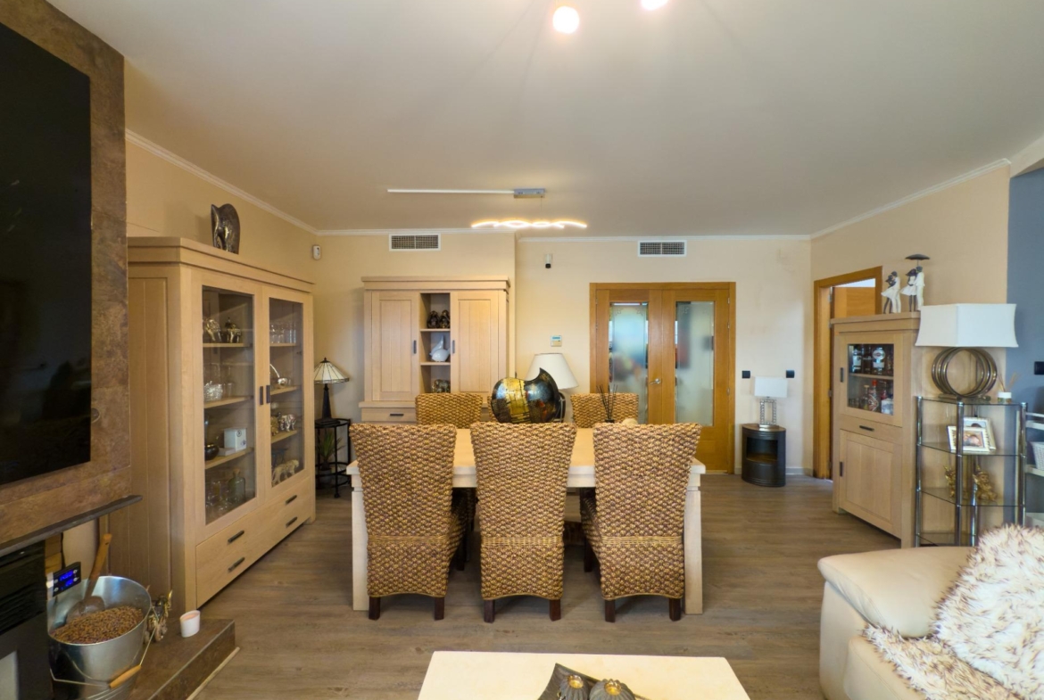 Spacious recently renovated villa with 3,600 m2 of plot and private pool