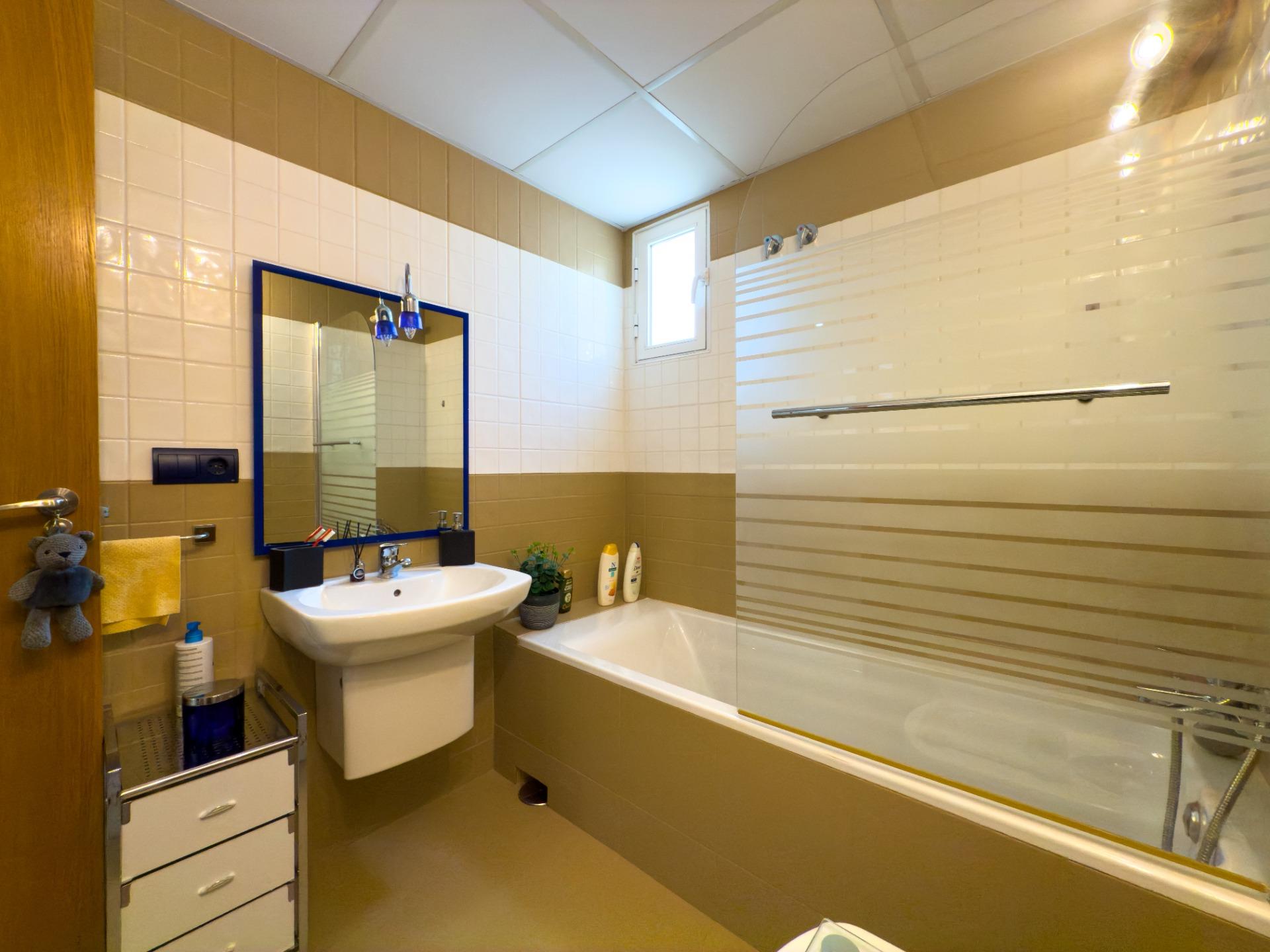 Spacious recently renovated villa with 3,600 m2 of plot and private pool