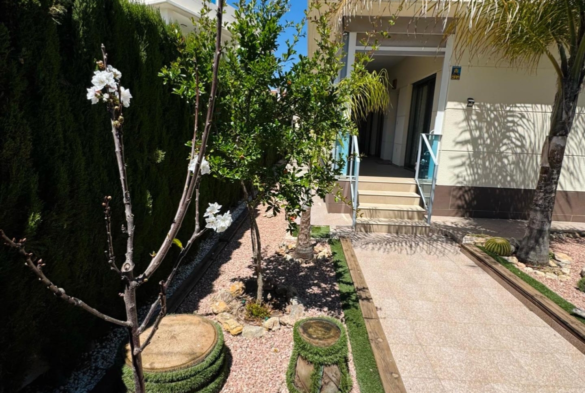 Chalet in Ciudad Quesada – Ideal for Enjoying the Costa Blanca