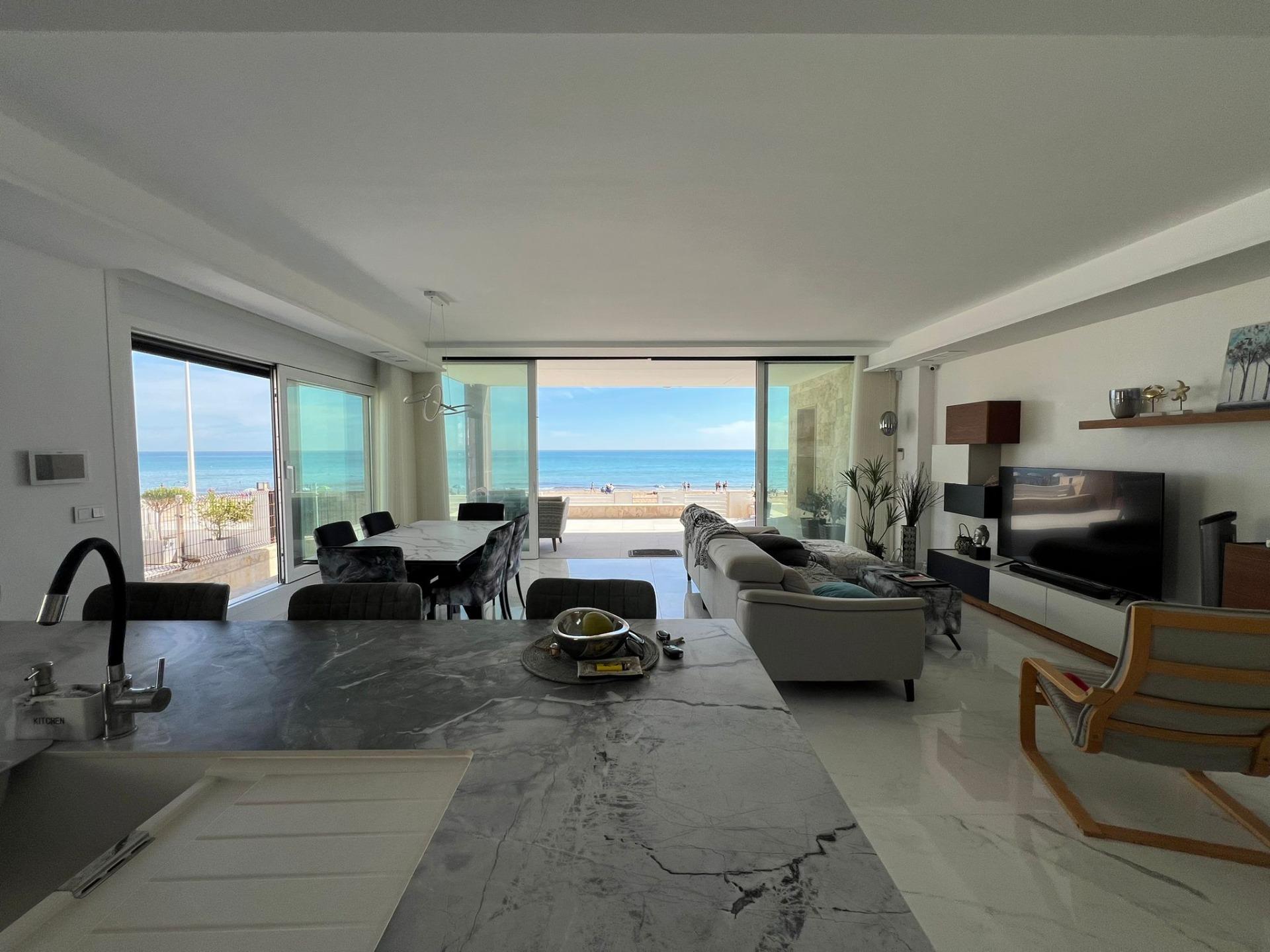 Spectacular Beachfront VILLA, LA MATA