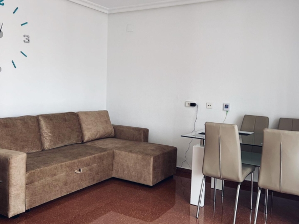 2 Bedroom Apartment, 1 Bathroom, 350 m from the Beach