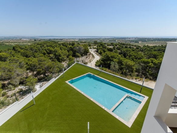 NEW BUILD BUNGALOWS IN SAN MIGUEL DE SALINAS