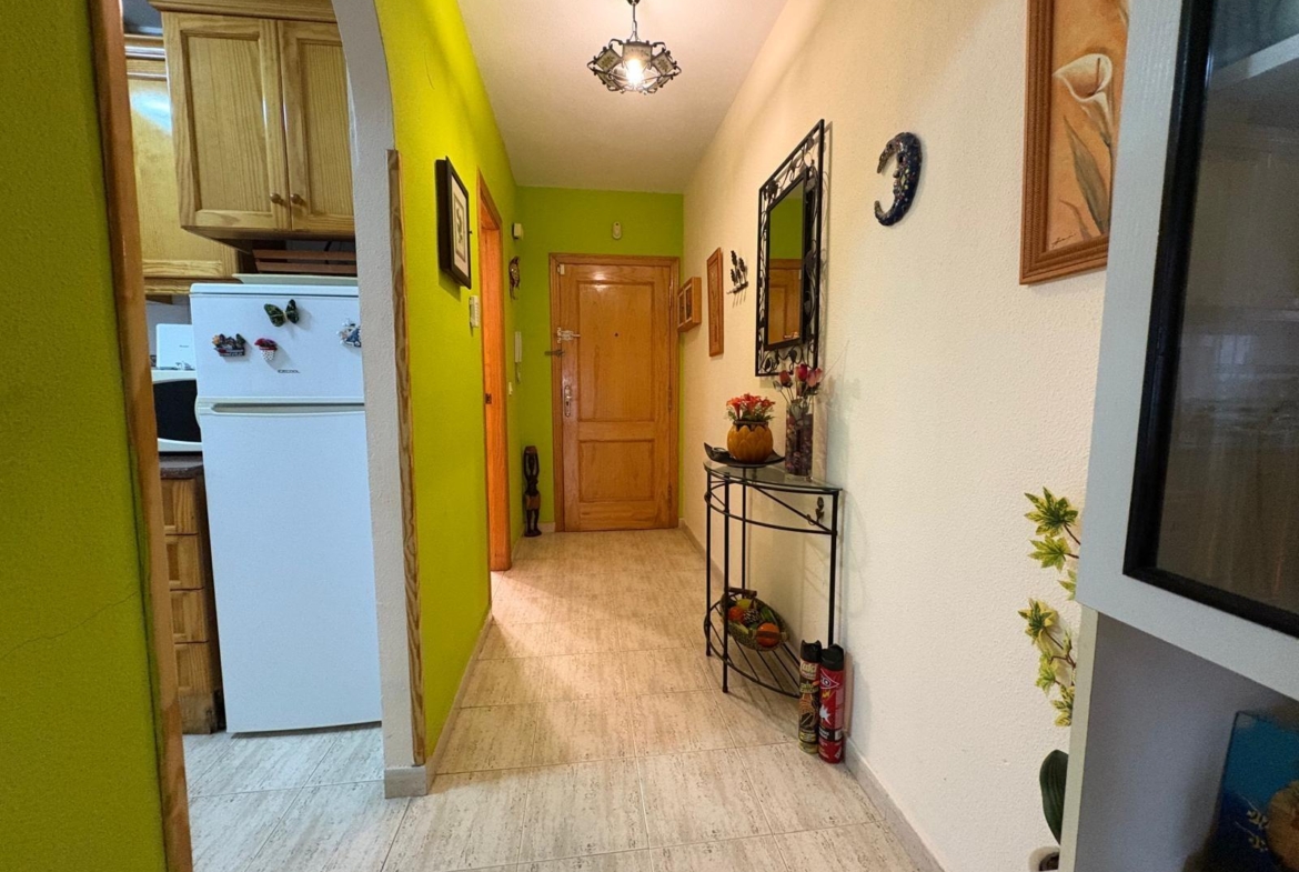 Charming Apartment in the Heart of Torrevieja 🏡✨ 2 Bedrooms 1 Bathroom with Patio and Pool