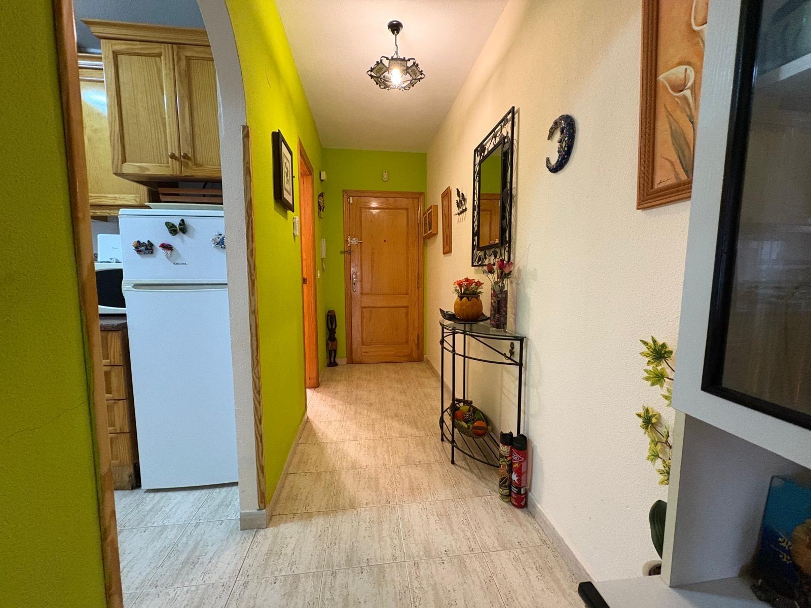 Charming Apartment in the Heart of Torrevieja 🏡✨ 2 Bedrooms 1 Bathroom with Patio and Pool