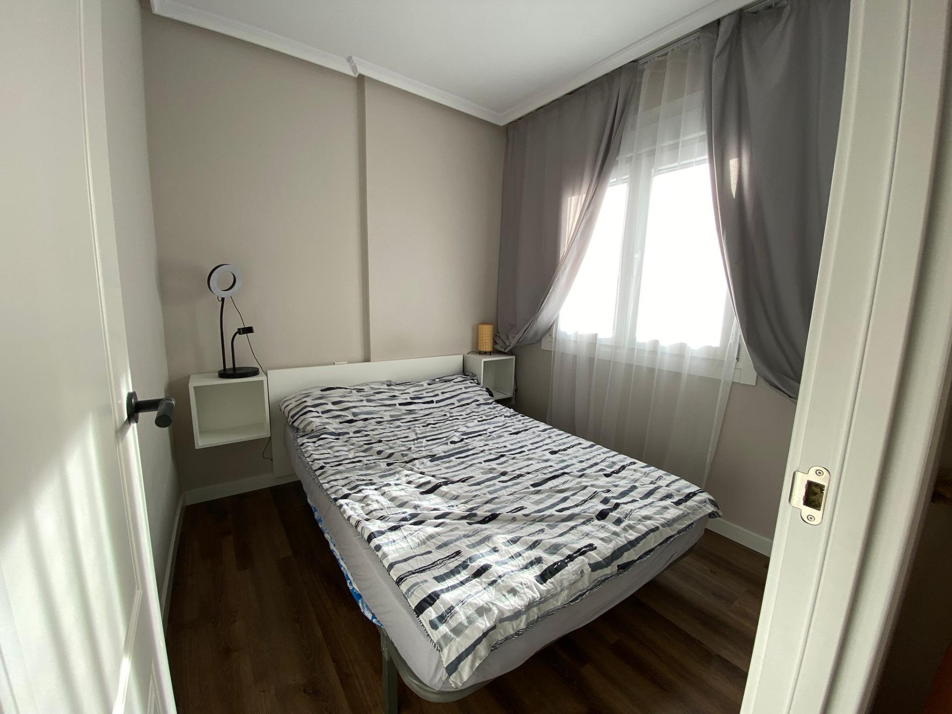 8-12-13 PLAYA DEL CURA. REFURBISHED APARTMENT WITH TOURIST LICENSE 200 M FROM THE SEA