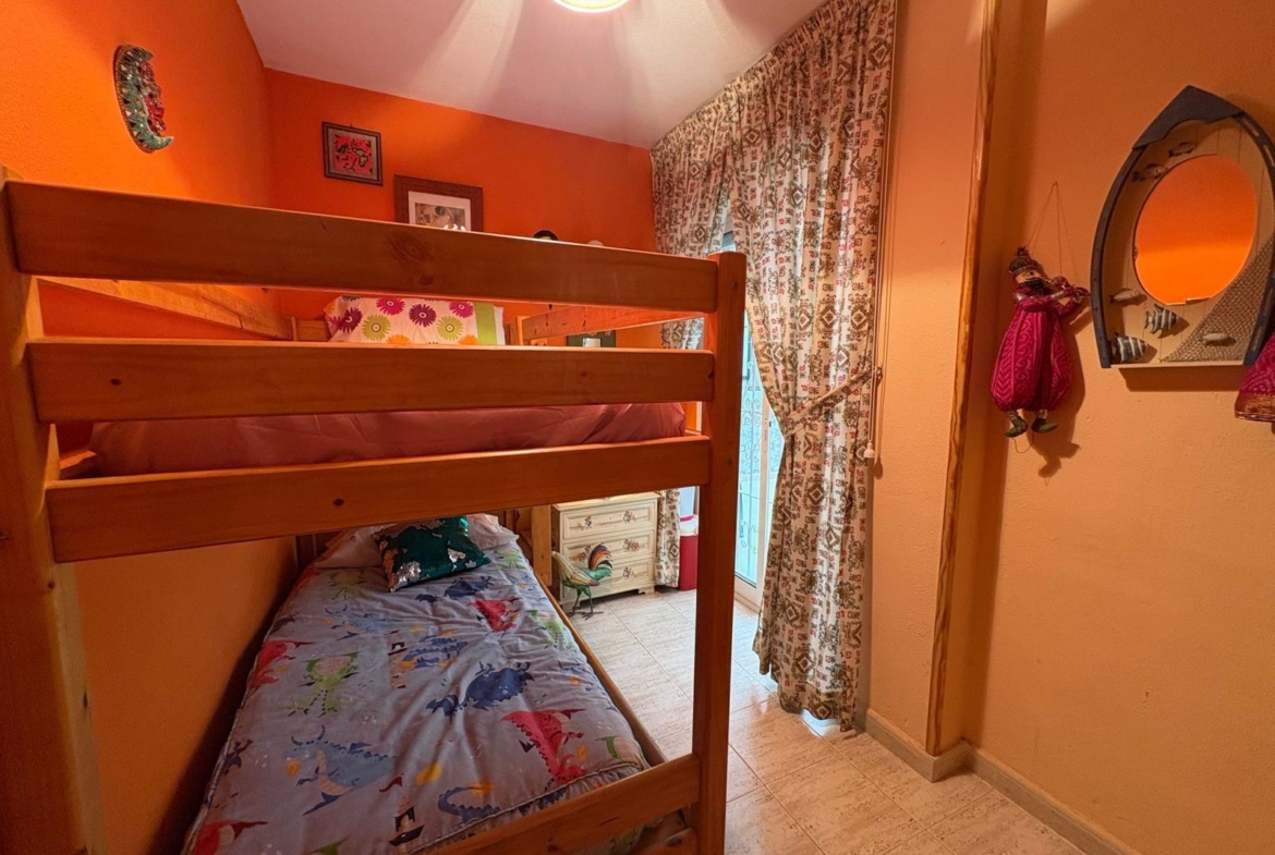 Charming Apartment in the Heart of Torrevieja 🏡✨ 2 Bedrooms 1 Bathroom with Patio and Pool