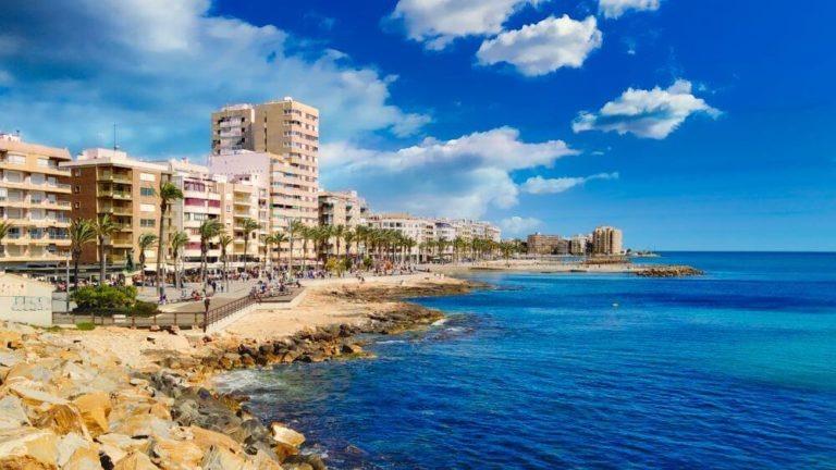 NEW BUILD APARTMENTS IN TORREVIEJA