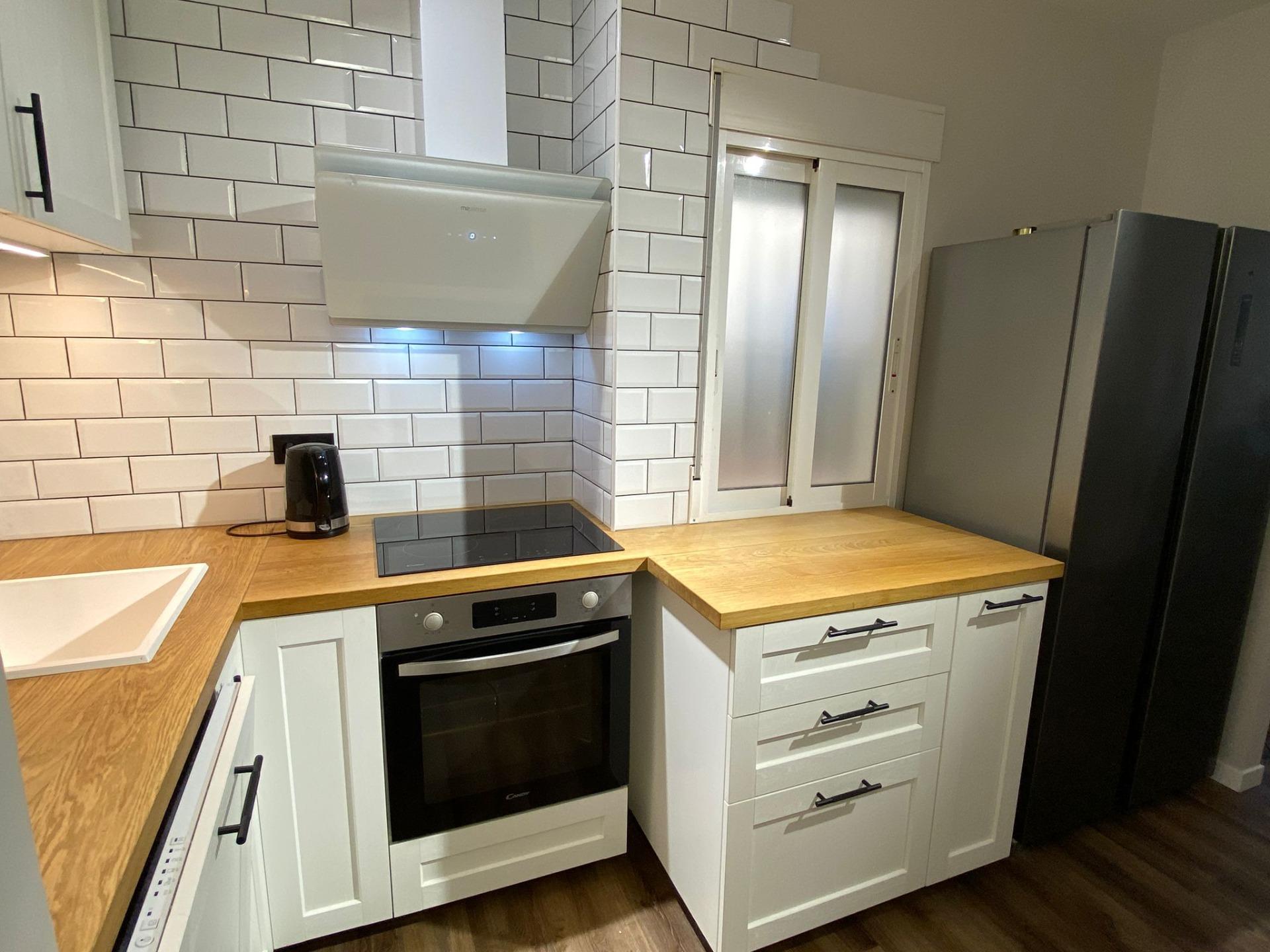 8-14-12 PLAYA DEL CURA. REFURBISHED APARTMENT WITH TOURIST LICENSE 200 M FROM THE SEA